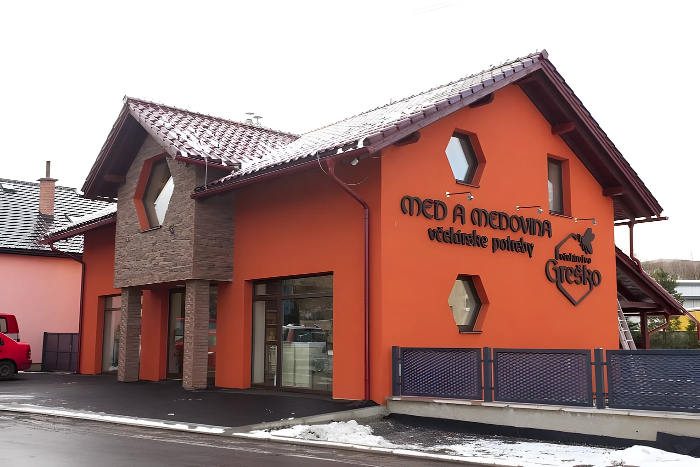 Predajňa Včelárstvo Greško zvonku